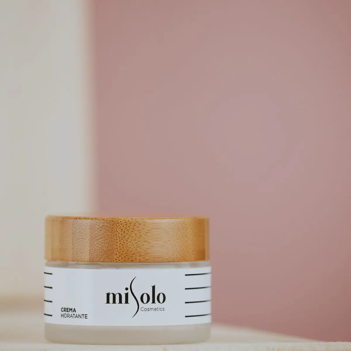 A luxury eye cream skincare pot