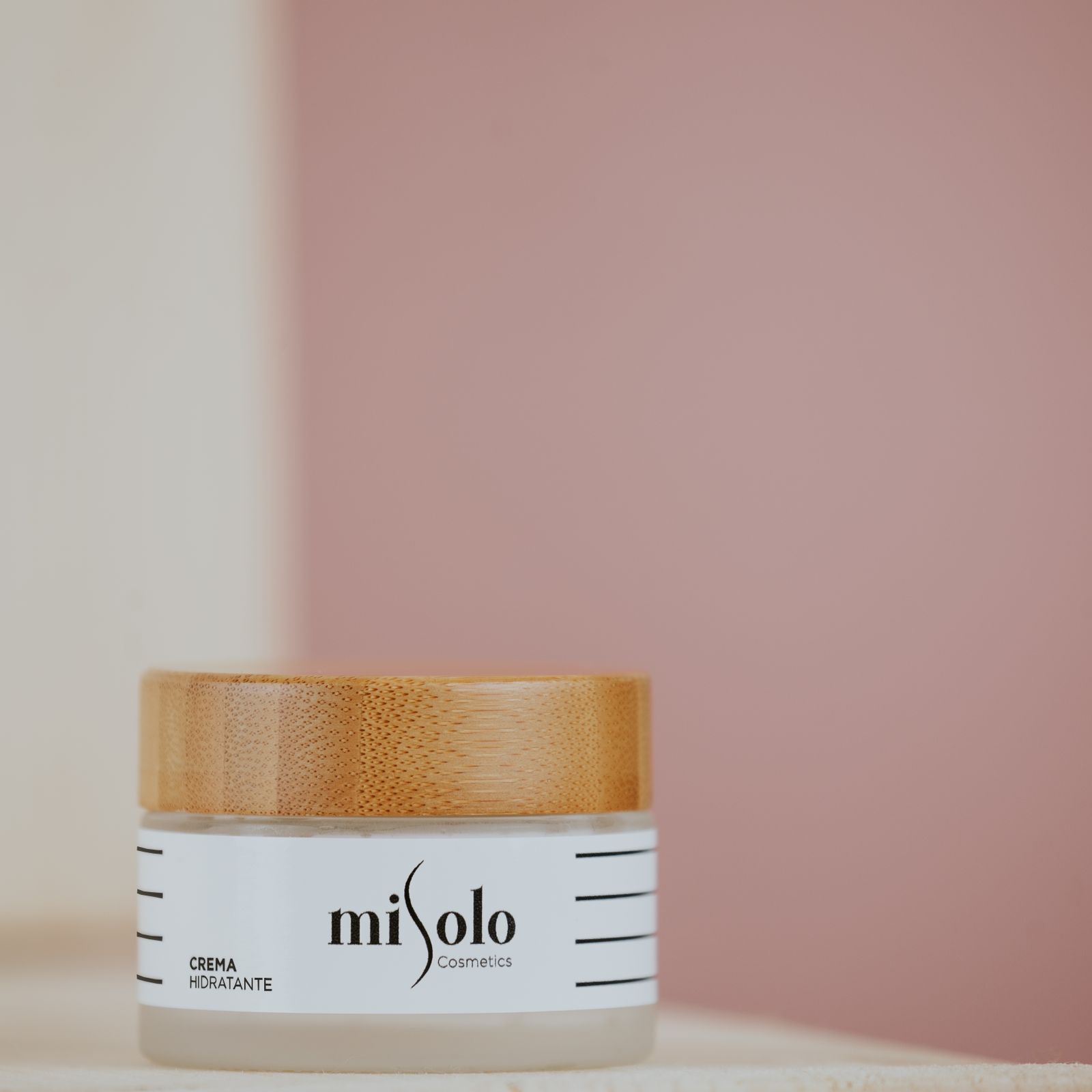 A luxury eye cream skincare pot